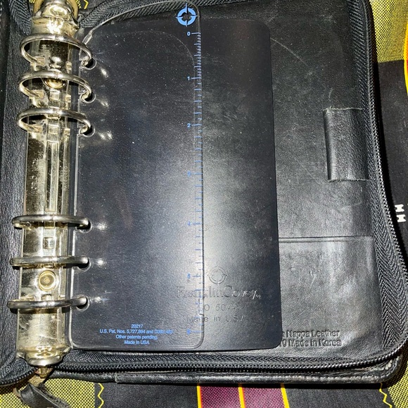 Franklin Covey Black Leather Compact Binder Only - Picture 13 of 16